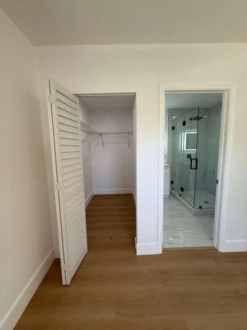 726 S 11TH Street, Lantana, FL 33462