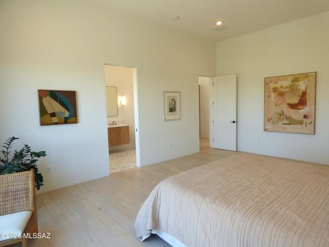 5721 E Paseo Cocospera, Tucson, AZ 85750