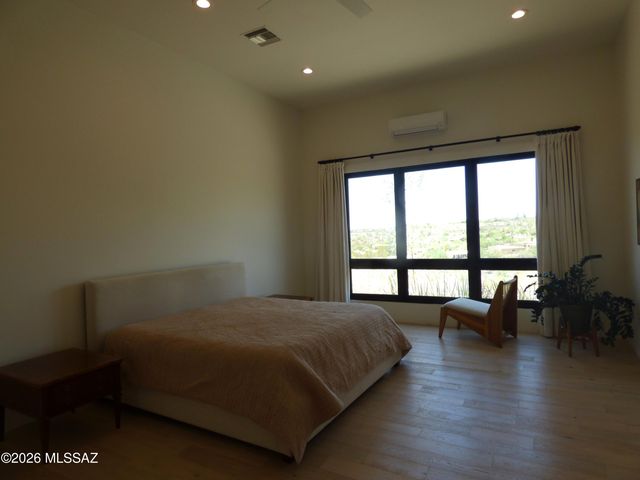 5721 E Paseo Cocospera, Tucson, AZ 85750