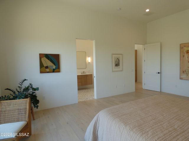 5721 E Paseo Cocospera, Tucson, AZ 85750
