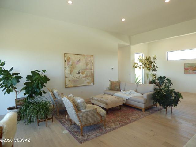 5721 E Paseo Cocospera, Tucson, AZ 85750