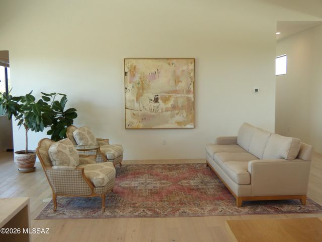 5721 E Paseo Cocospera, Tucson, AZ 85750