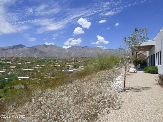 5721 E Paseo Cocospera, Tucson, AZ 85750