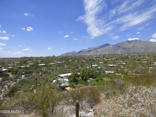 5721 E Paseo Cocospera, Tucson, AZ 85750