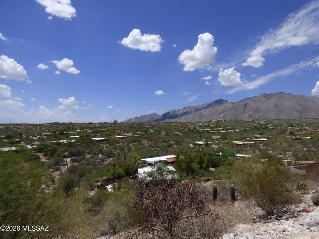 5721 E Paseo Cocospera, Tucson, AZ 85750