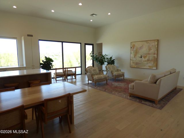 5721 E Paseo Cocospera, Tucson, AZ 85750