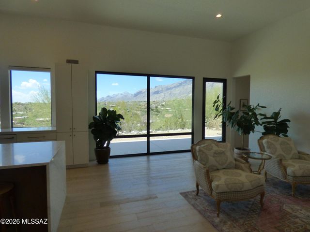 5721 E Paseo Cocospera, Tucson, AZ 85750