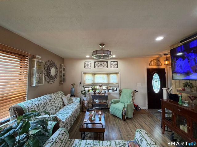 23 Girard Avenue, New Haven, CT 06512