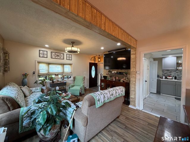 23 Girard Avenue, New Haven, CT 06512