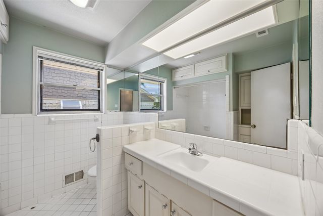 6262 E University Boulevard, Dallas, TX 75214