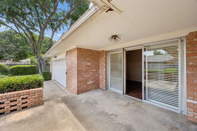 6262 E University Boulevard, Dallas, TX 75214