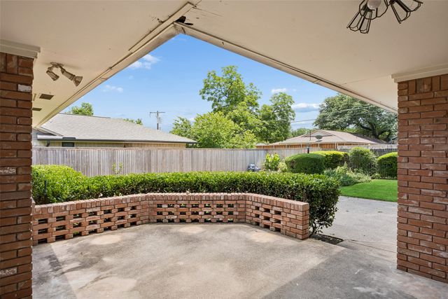 6262 E University Boulevard, Dallas, TX 75214