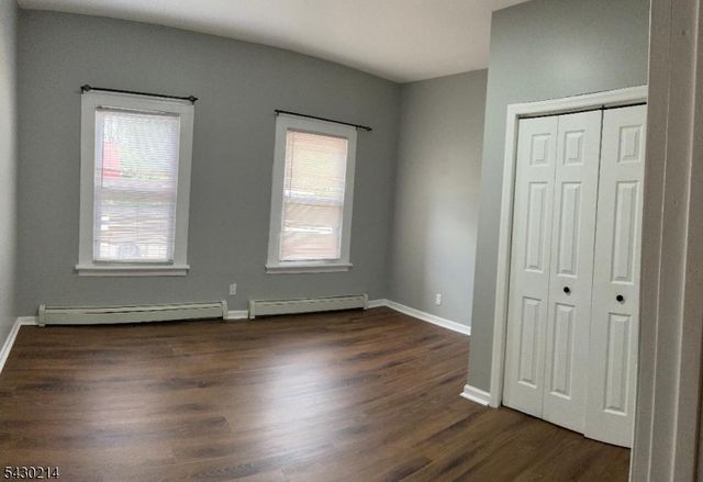 1041 Magnolia Ave, Elizabeth City, NJ 07201