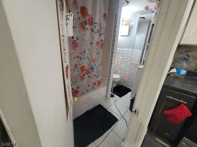 1041 Magnolia Ave, Elizabeth City, NJ 07201