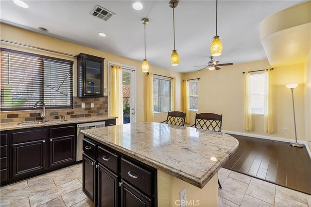 24112 Joshua, Valencia, CA 91354