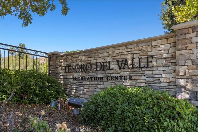 24112 Joshua, Valencia, CA 91354