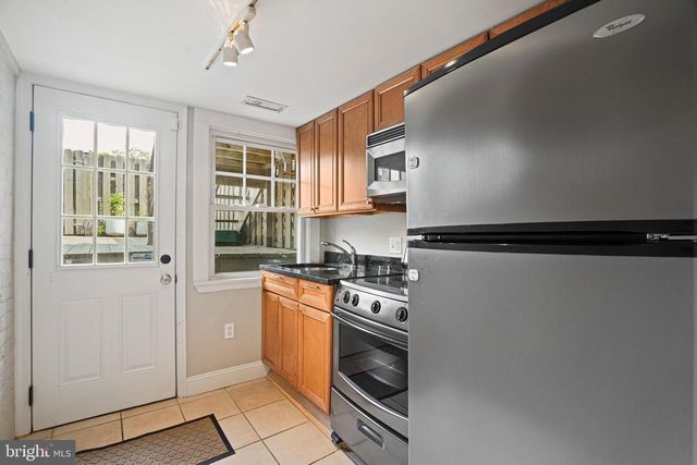 3815 BENTON ST NW, Washington, DC 20007