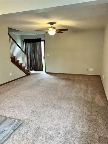 1611 SW Highland Drive, Lee's Summit, MO 64081