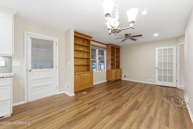 35 Pease Road, Manalapan, NJ 07726