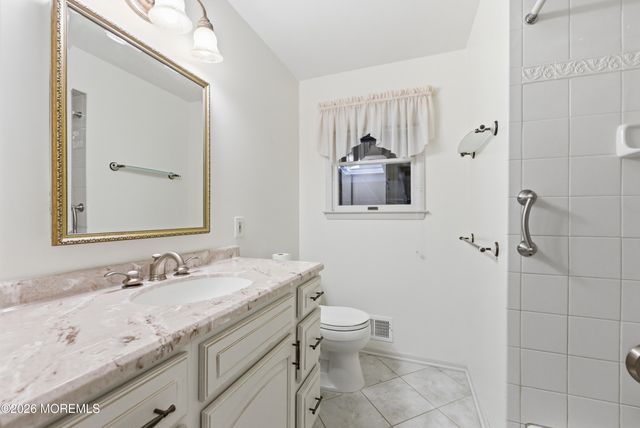 35 Pease Road, Manalapan, NJ 07726