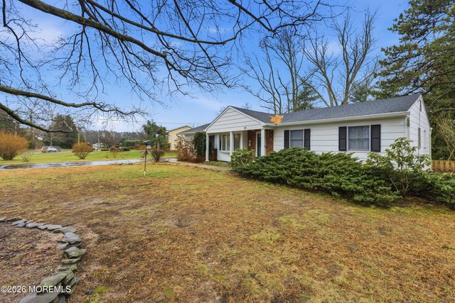 35 Pease Road, Manalapan, NJ 07726