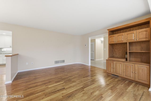 35 Pease Road, Manalapan, NJ 07726