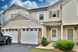 2224 Flagstone Lane 2224, Carpentersville, IL 60110
