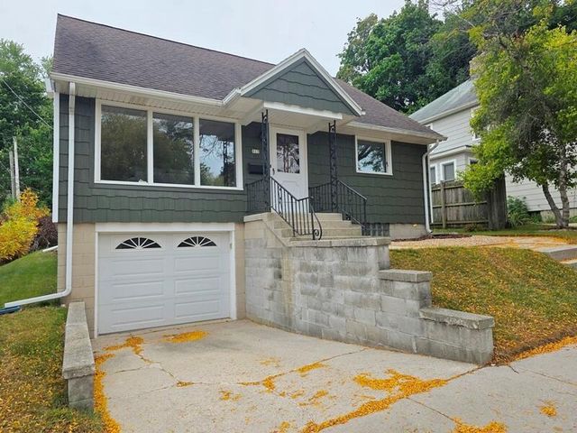 913 Broadway AVENUE, Sheboygan, WI 53081