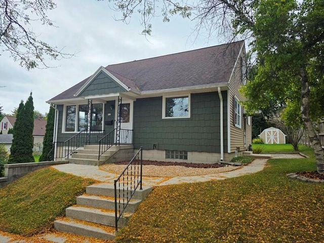 913 Broadway AVENUE, Sheboygan, WI 53081