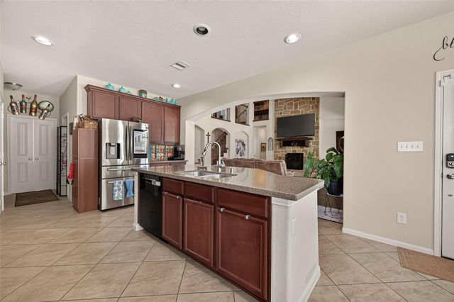 3830 Cypress Point Drive, Mont Belvieu, TX 77523