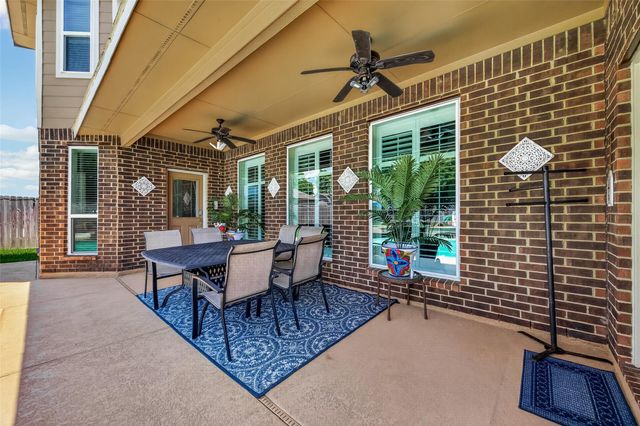 3830 Cypress Point Drive, Mont Belvieu, TX 77523