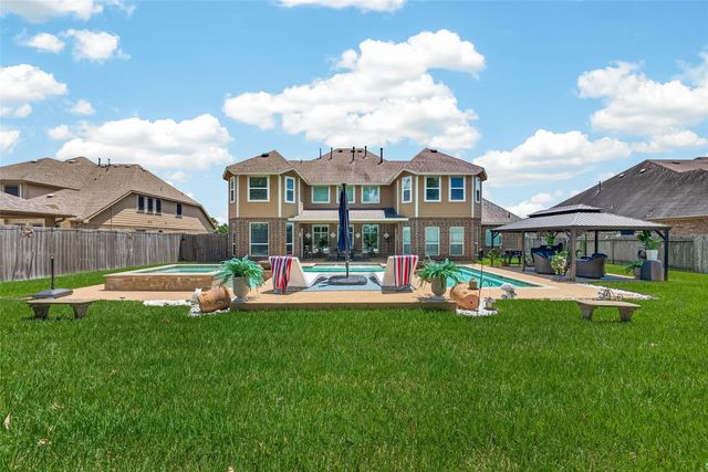 3830 Cypress Point Drive, Mont Belvieu, TX 77523