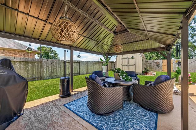 3830 Cypress Point Drive, Mont Belvieu, TX 77523