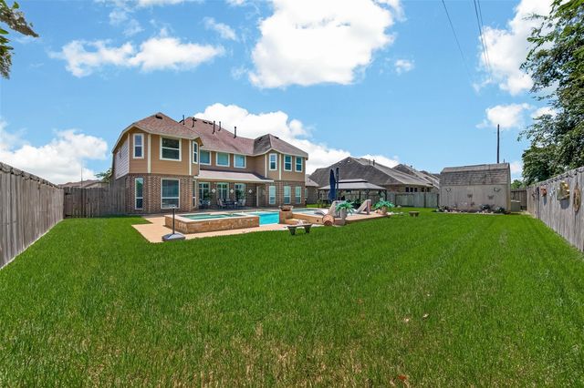 3830 Cypress Point Drive, Mont Belvieu, TX 77523