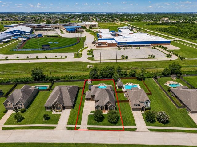 3830 Cypress Point Drive, Mont Belvieu, TX 77523