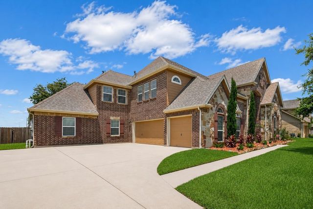 3830 Cypress Point Drive, Mont Belvieu, TX 77523