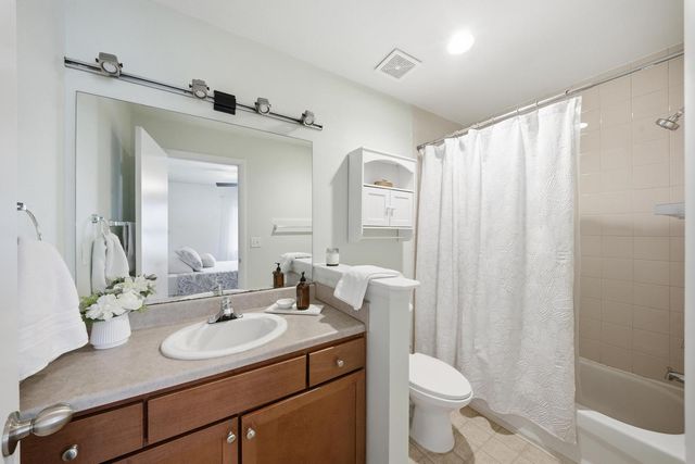 267 Alexandra Road Unit 12, Mount Pleasant, SC 29464