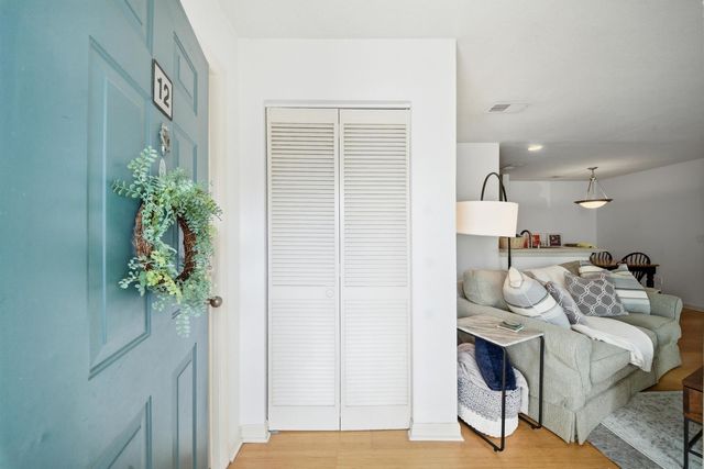 267 Alexandra Road Unit 12, Mount Pleasant, SC 29464