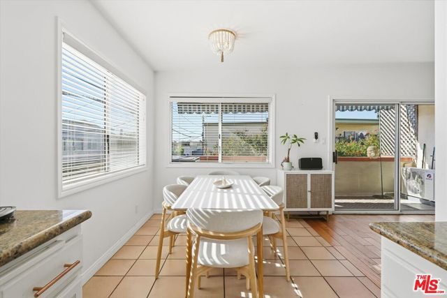 2702 11th Street 5, Santa Monica, CA 90405