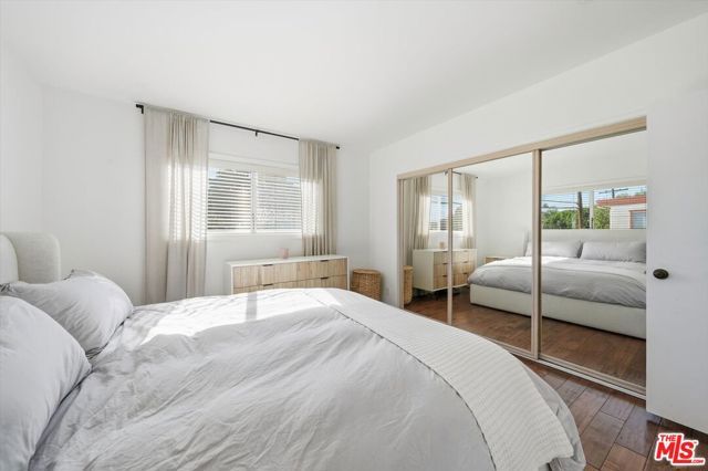 2702 11th Street 5, Santa Monica, CA 90405