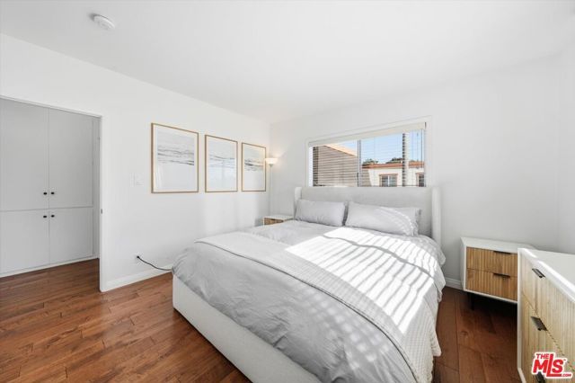2702 11th Street 5, Santa Monica, CA 90405