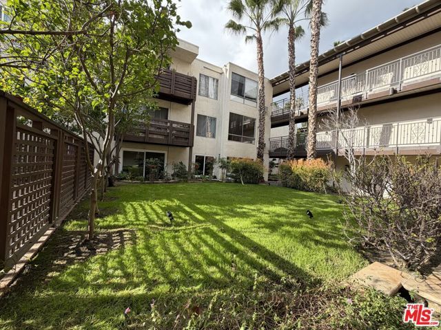 525 S Ardmore Avenue 206, Los Angeles, CA 90020