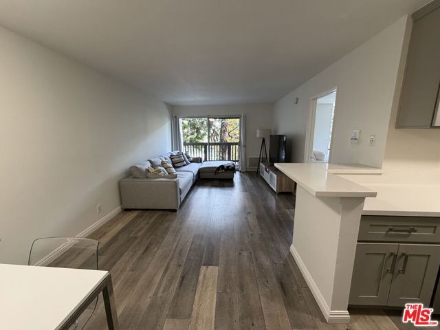 525 S Ardmore Avenue 206, Los Angeles, CA 90020