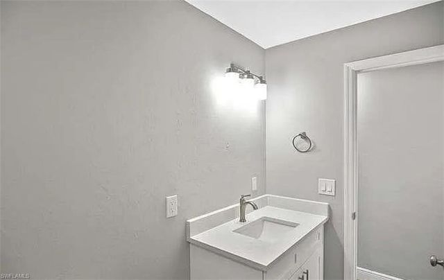 5457 9th AVE, Fort Myers, FL 33907