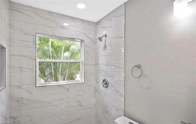 5457 9th AVE, Fort Myers, FL 33907