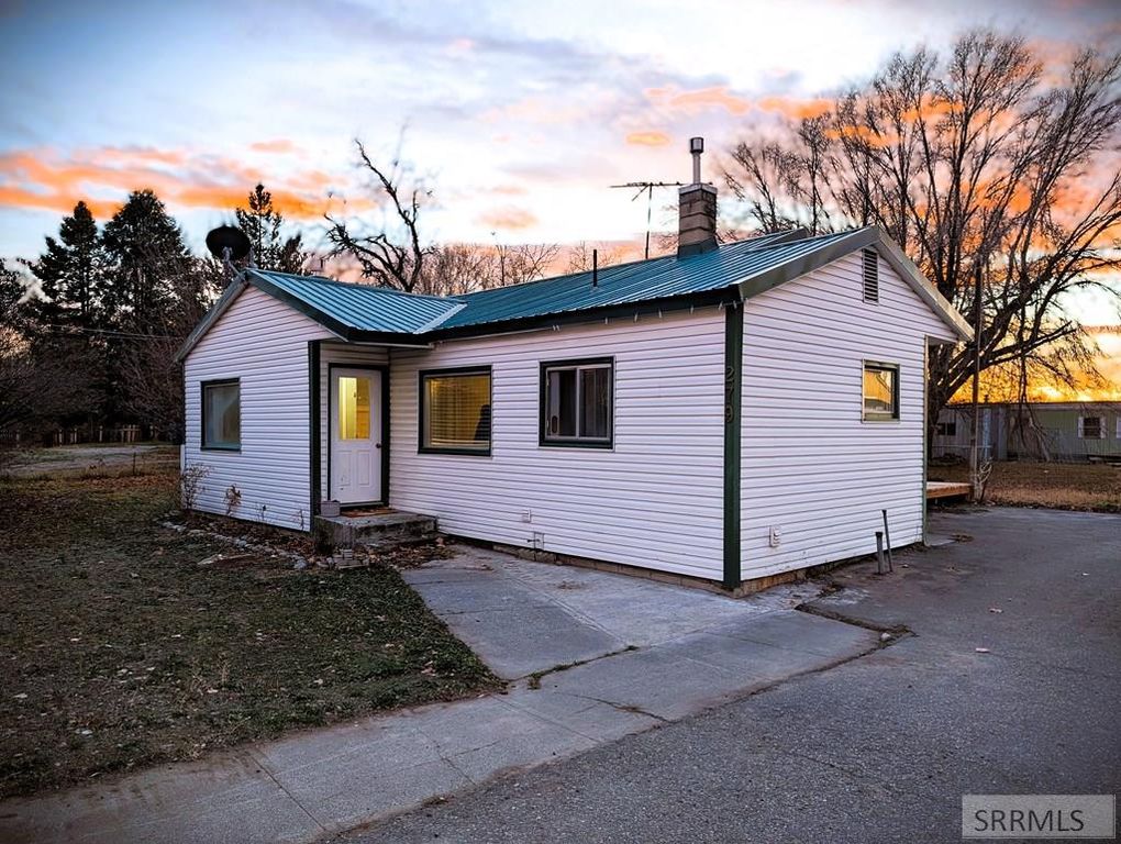 Image 21 of property listing at 279 N 4100 E, Rigby, ID 83442