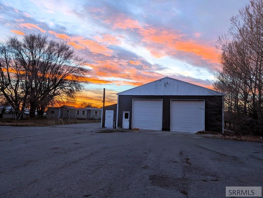 Image 3 of property listing at 279 N 4100 E, Rigby, ID 83442