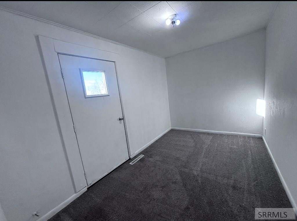 Image 8 of property listing at 279 N 4100 E, Rigby, ID 83442