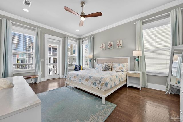 1426 Seaside Cir, Navarre, FL 32566