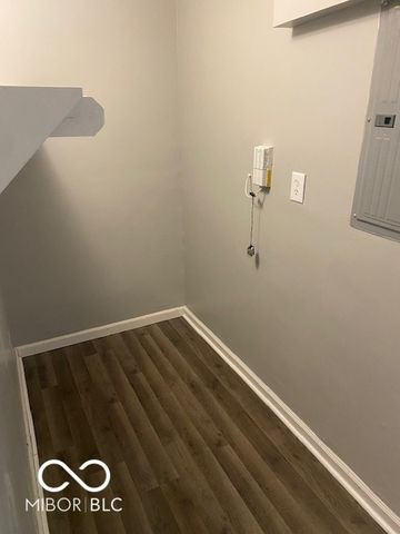 1701 S 9th Avenue, Beech Grove, IN 46107